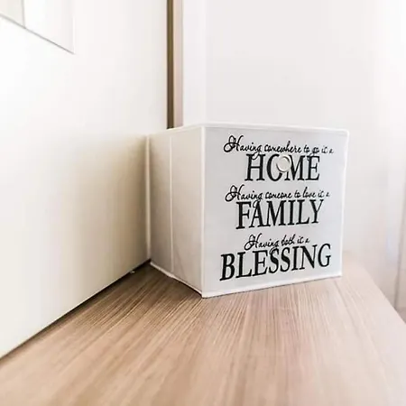 Derocchi アパート